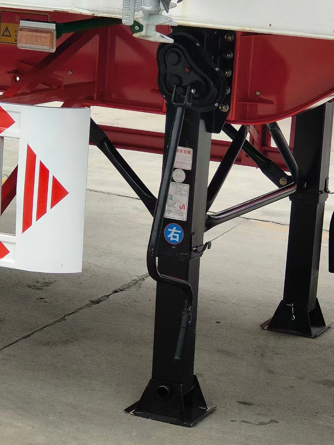 Wholesale 28t 60t 80t Heavy Duty Drop Leg Landing Gears Fixed Mount for Semi Trailer