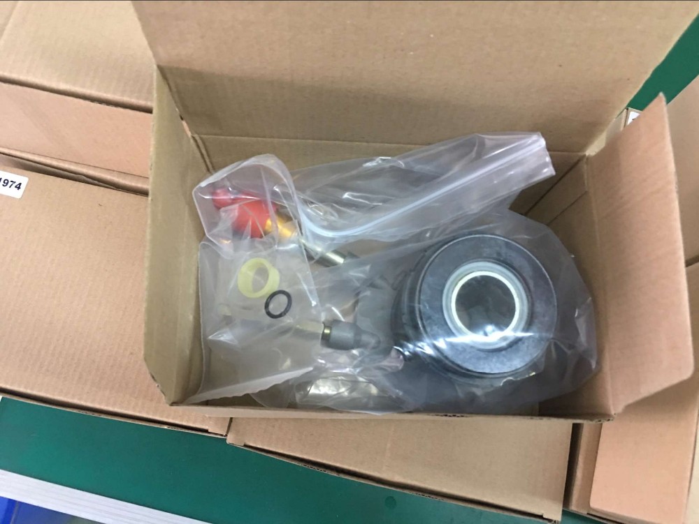 STC000210L STC000210 Clutch Slave Cylinder 513 0077 10 for Land Rover Freelander Packing Detail